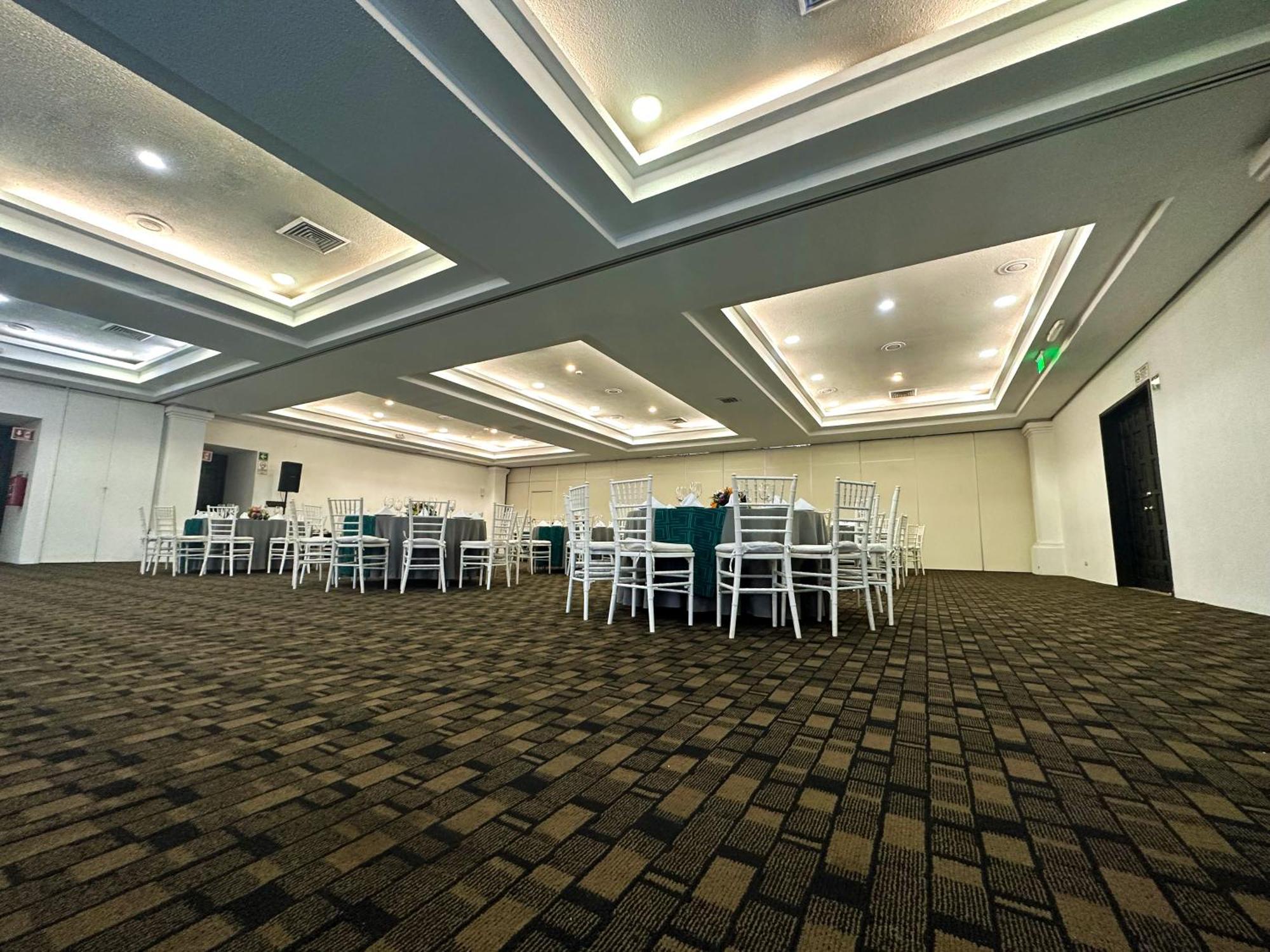 Inhouse Obregon Hotel Ciudad Obregón Buitenkant foto