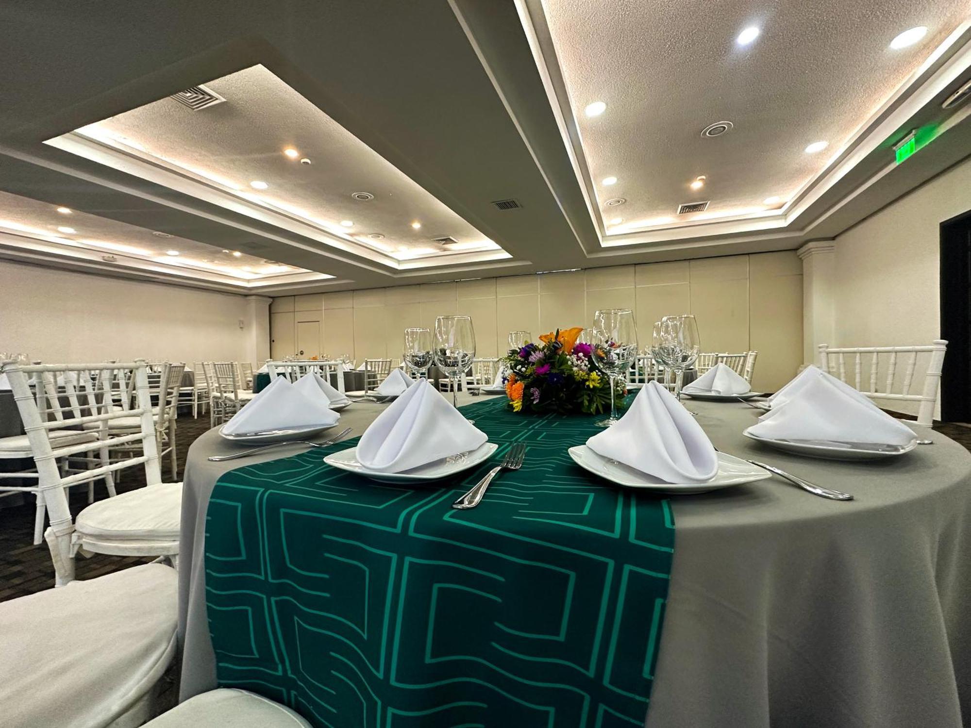 Inhouse Obregon Hotel Ciudad Obregón Buitenkant foto