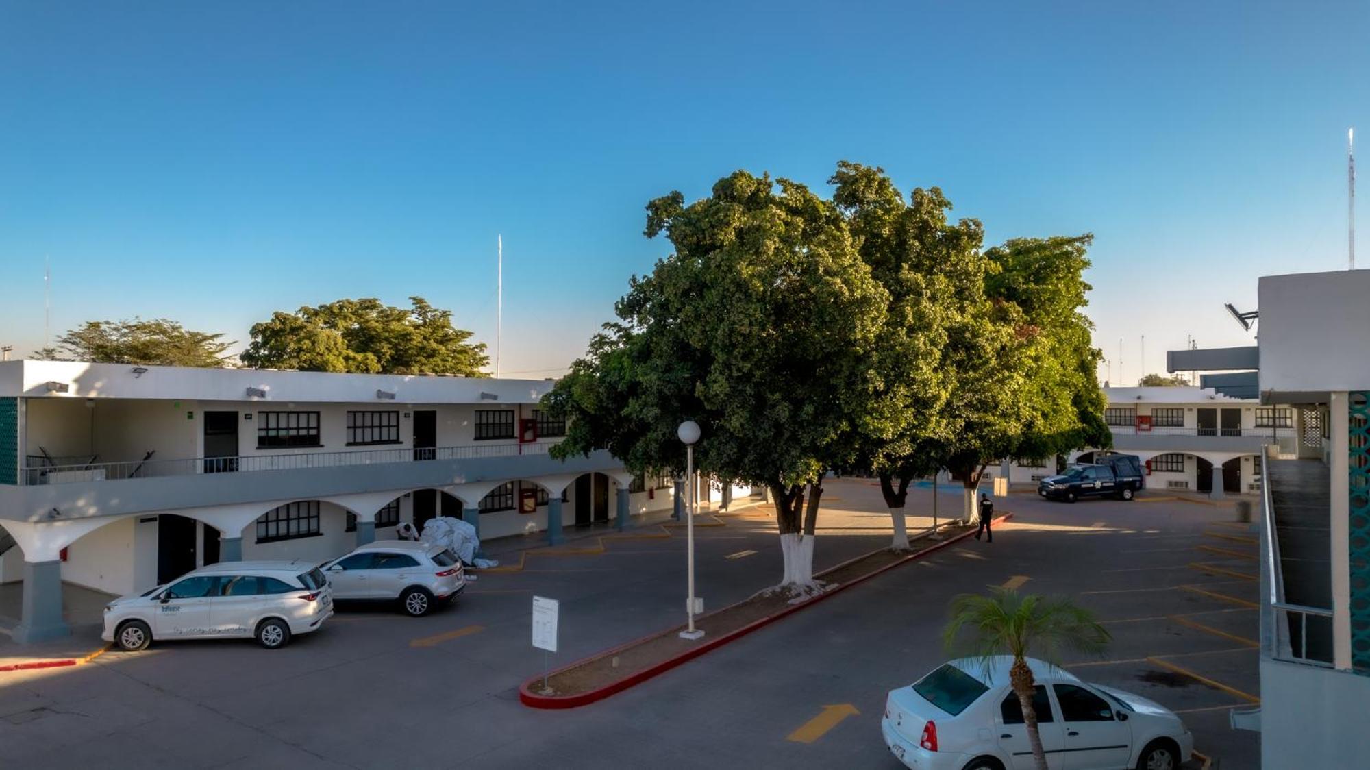 Inhouse Obregon Hotel Ciudad Obregón Buitenkant foto