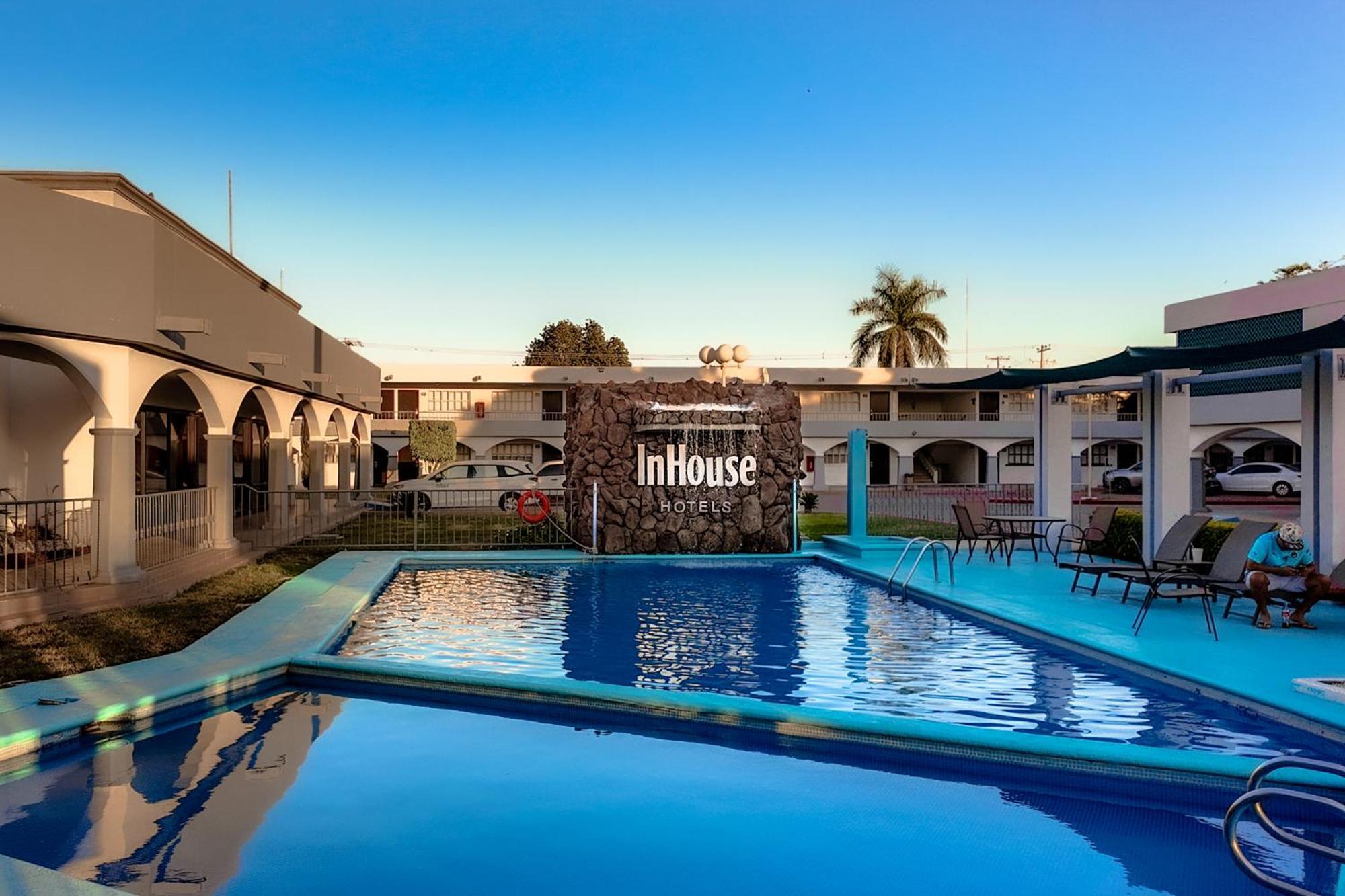 Inhouse Obregon Hotel Ciudad Obregón Buitenkant foto